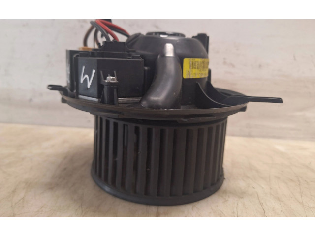Вентилятор печки 3C0907521D, 1K1820015A Skoda Octavia Mk2 (1Z)