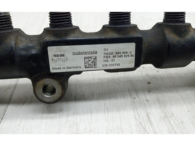 Топливная рампа 9654592680, 9655465480   Peugeot Expert  