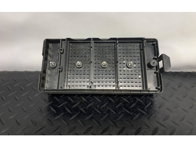 Pojistková skříňka 1581307002 Pontiac Grand Prix 2008