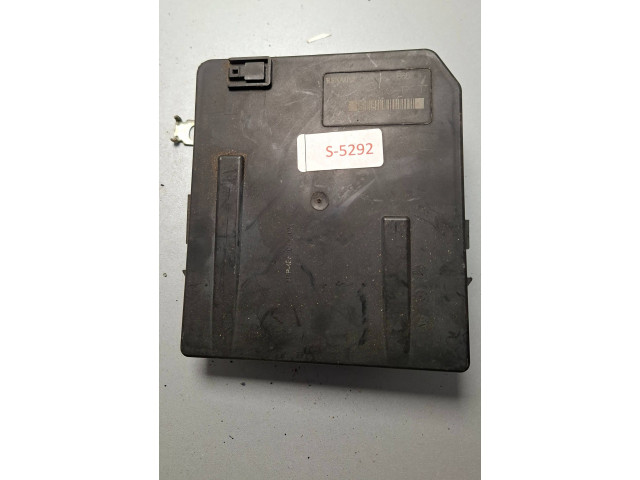 Блок предохранителей 8200481866, S5292   Dacia Sandero    