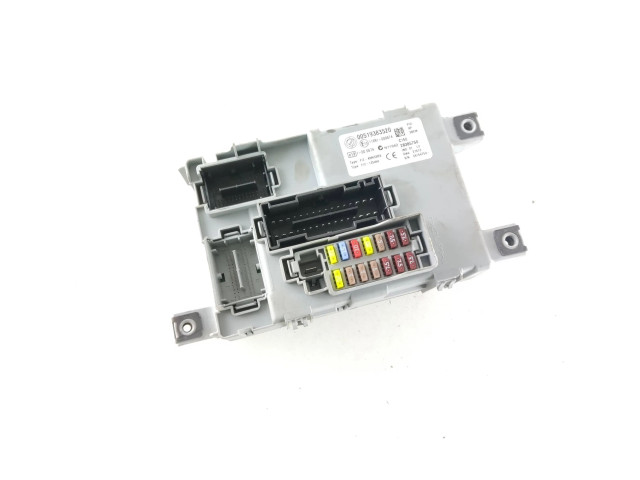 Блок предохранителей 00519383520, 28385750 Opel Combo D