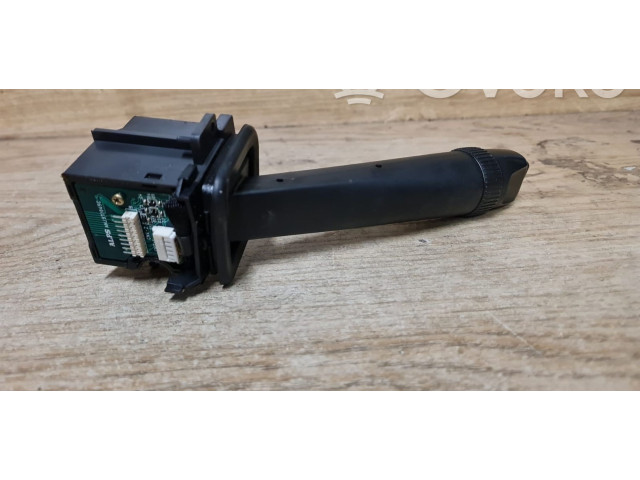 Ручка стеклоочистителей 8191545   Volvo V70