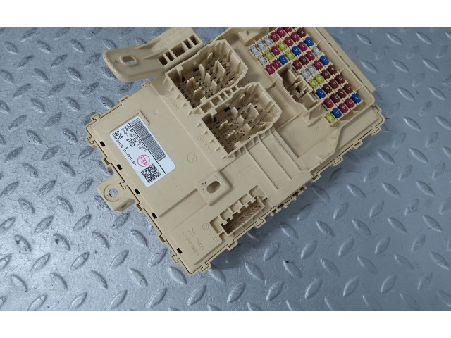 Блок предохранителей 91950J7101, 91950-J7101 KIA Ceed