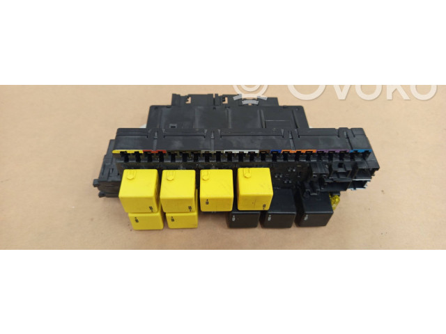 Блок предохранителей  A2305450832, 05045117   Mercedes-Benz SL R230    