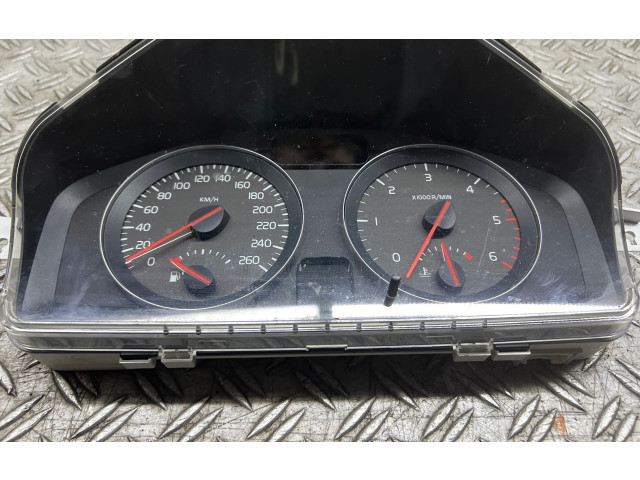 Панель приборов    Volvo V50       