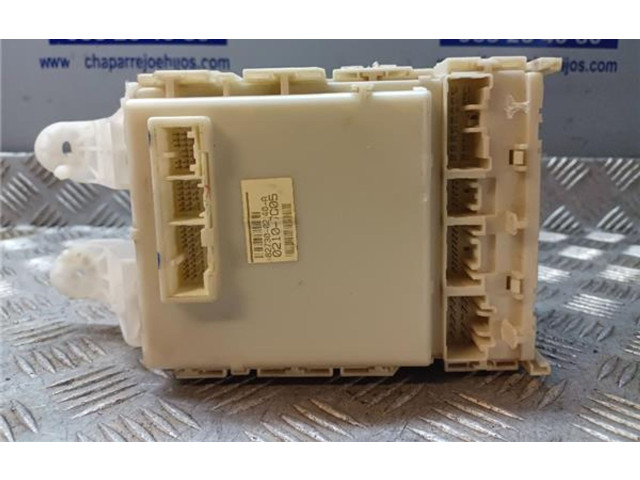 Pojistková skříňka 8273002140a, 8273002140A Toyota Auris 150 2007