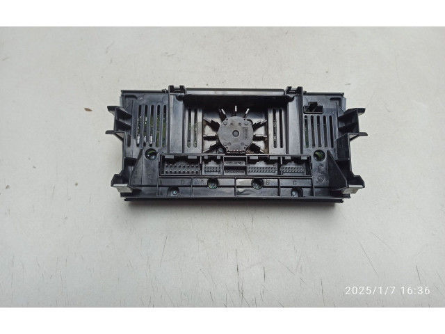 Блок управления климат-контролем 8U0820043C   Audi Q3 8U