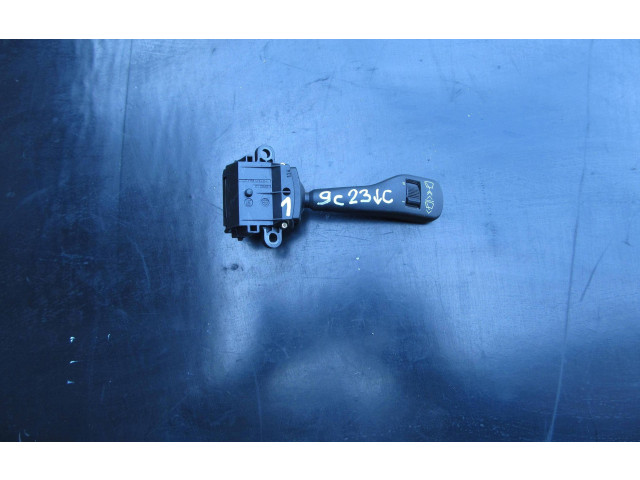 Ручка стеклоочистителей 8363664M, 01204000   BMW Z4 E85 E86