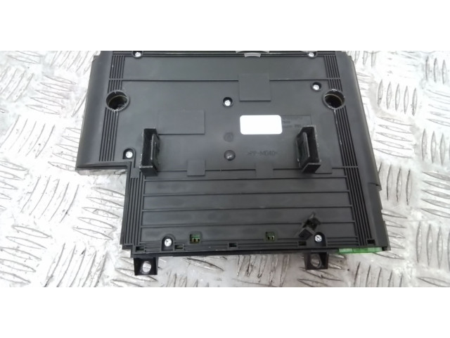 Блок управления климат-контролем 30782909 Volvo V70