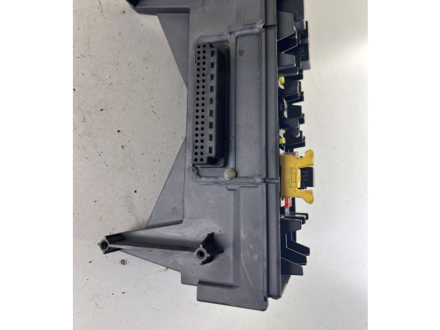 Блок предохранителей 04692087AB, L0023294AB   Jeep Grand Cherokee (WK)    