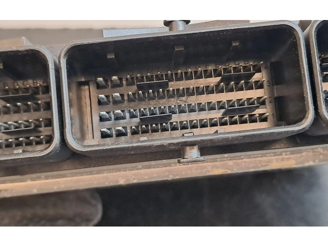 Блок управления двигателя 237106319R Dacia Dokker