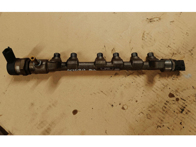 Топливная рампа    Honda Accord  