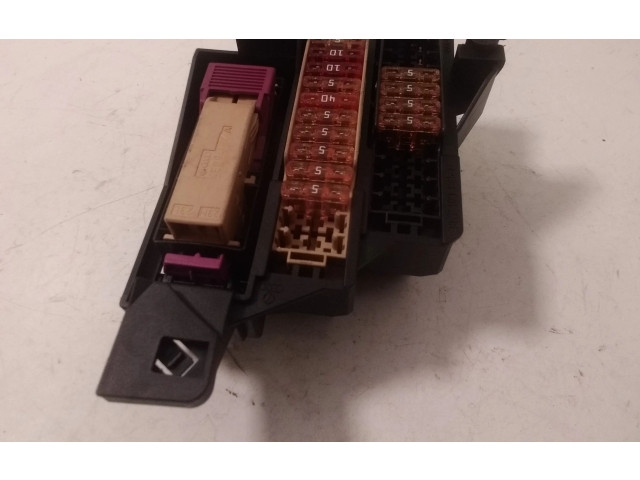 Блок предохранителей 8K2971845B   Audi A5 8T 8F    