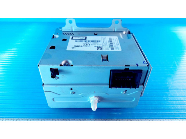 Радио/ проигрыватель CD/DVD / навигация