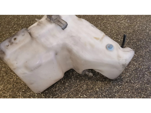 Бачок оконной жидкости    