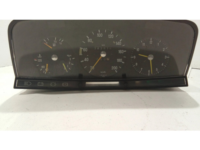 Панель приборов 87001050   Mercedes-Benz W123       