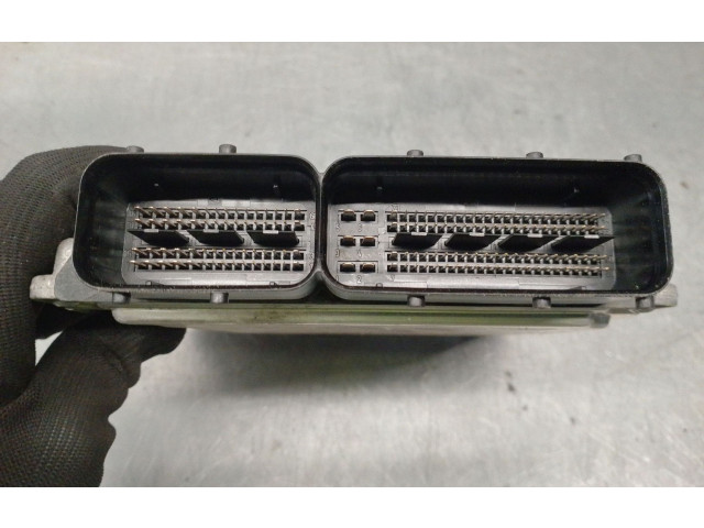 Блок управления двигателя 03G906016R, 0281012220   Volkswagen Golf SportWagen