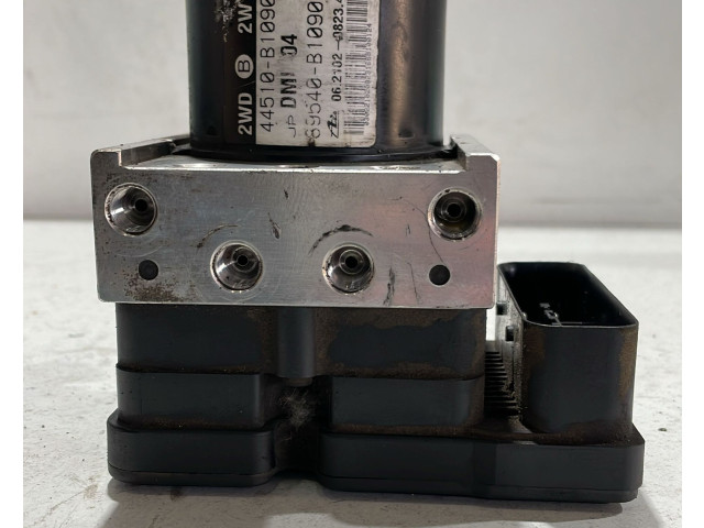 Блок АБС 00405538E0, 00405538E0   Daihatsu  Materia   -  года