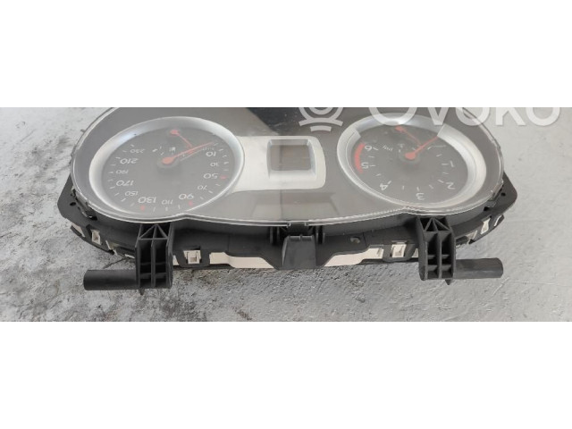 Панель приборов 8200582705H   Renault Clio III       