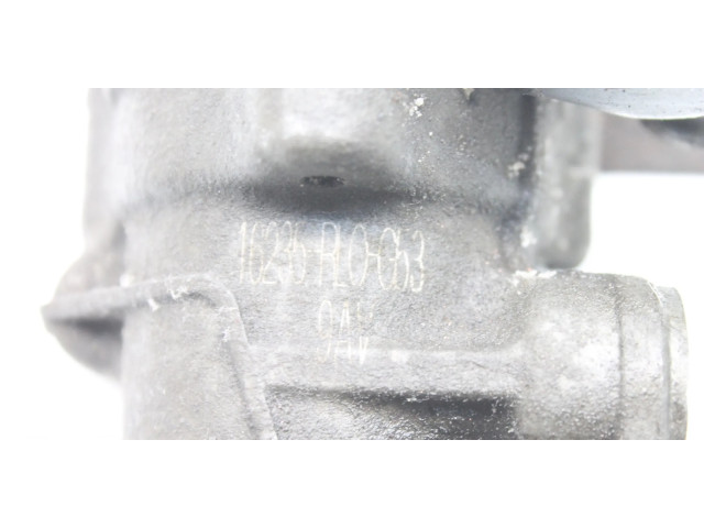 Другая деталь отсека двигателя