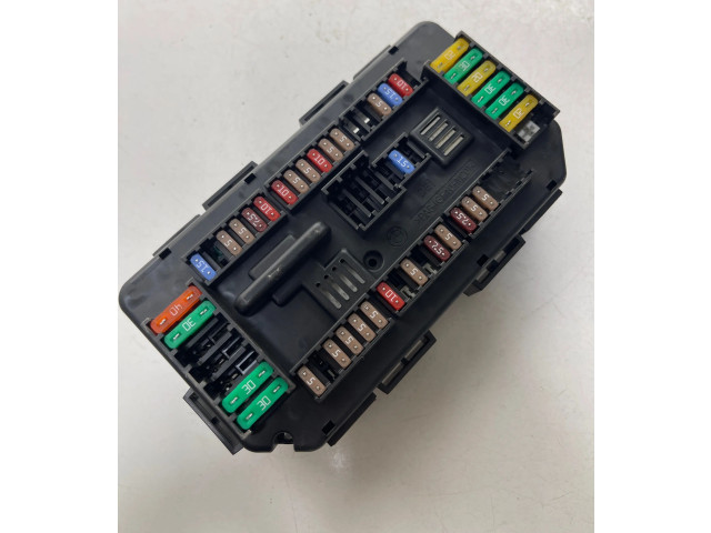 Pojistková skříňka 9389068, 06082017 BMW 4 F36 Gran coupe 2017