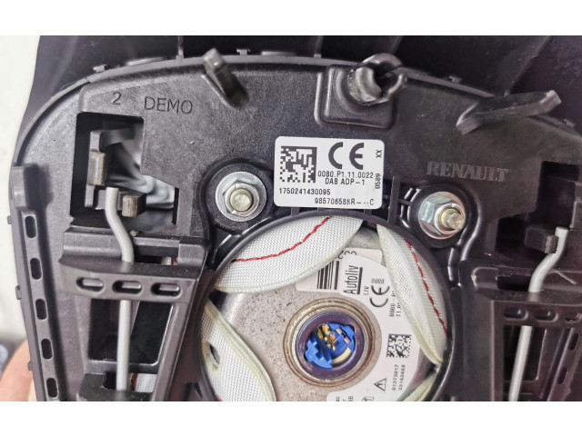 Надувная подушка для руля       Renault Clio IV  2012 -  года   