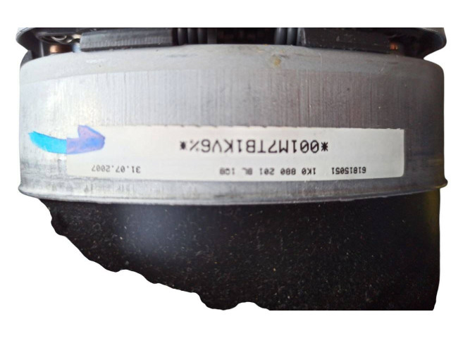 Руль Volkswagen Jetta V 2005 - 2010 года 1K0419091EQ, 1K0880201BL