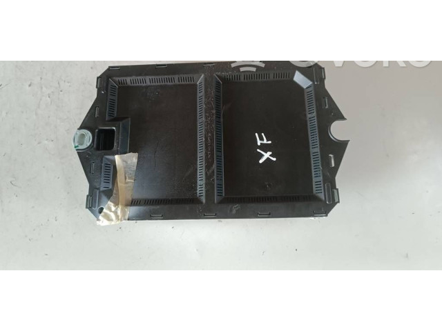 Блок предохранителей DX2314D628AH, 7370071940 Jaguar XF X250