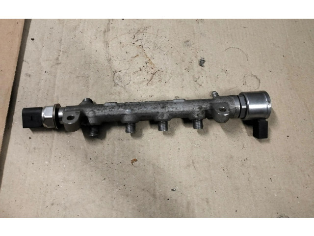 Vstřikovací lišta 04L130764C Volkswagen Tiguan