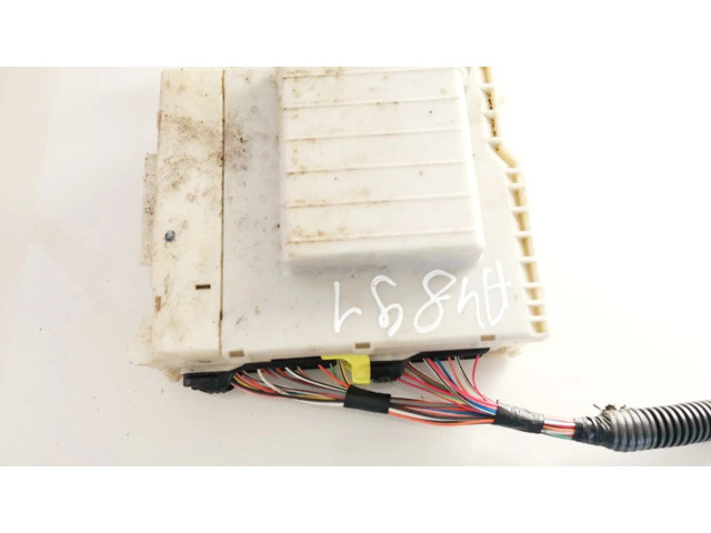 Блок предохранителей 8273053022, 82730-53022 Lexus IS 220D-250-350