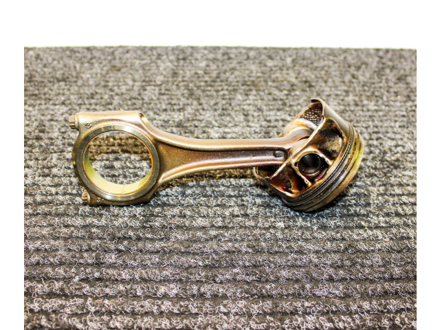 Píst 06M100C Audi Q5 SQ5 CWGD