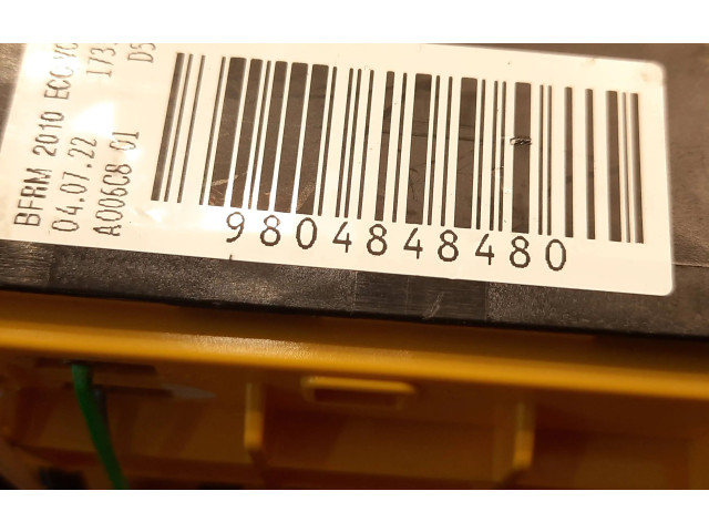 Блок предохранителей 9804848480, 9824510680   Peugeot 2008 II    