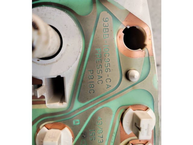 Přístrojová deska Ford Mondeo MK I 1993 93BB-10C956-CA