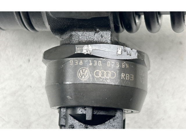 Форсунка 038130073BN    Volkswagen Touran I   