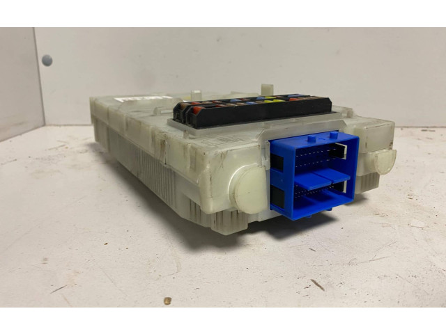 Блок предохранителей 30765624AE, 7G9T14C256FA   Volvo V70    