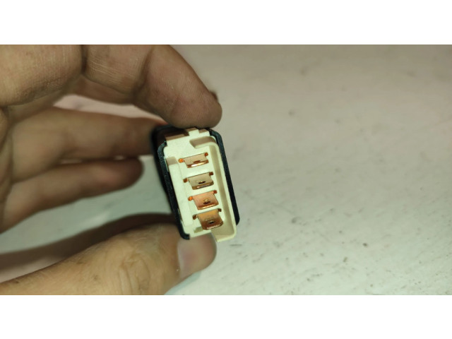 Переключатель дворников EEP0104 Rover 100