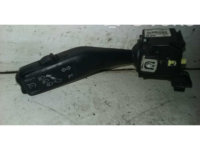 Ручка поворотов/ фонарей 1K0953513F Skoda Octavia Mk2 (1Z)