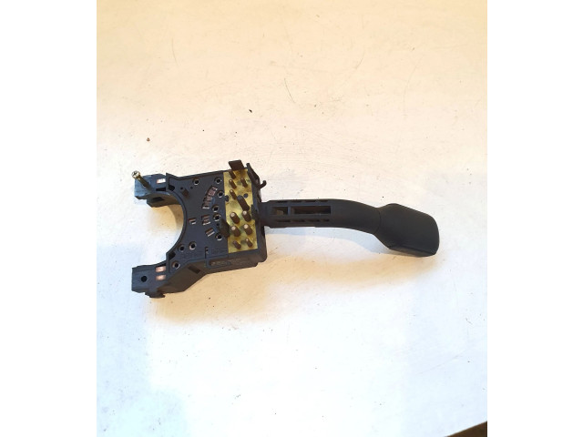 Ручка стеклоочистителей 8D9953503   Audi A6 S6 C4 4A