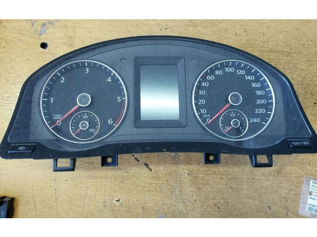 Панель приборов    Volkswagen Golf Plus       