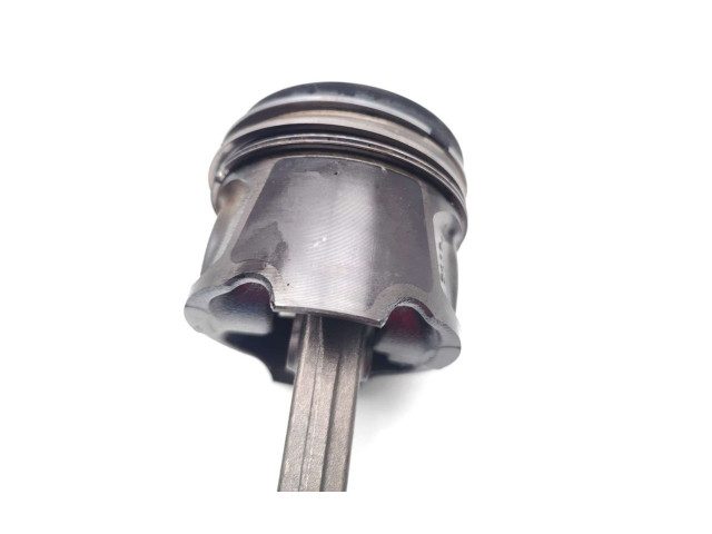 Píst K9K836 Renault Megane III K9K836