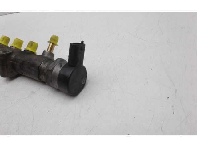 Топливная рампа 0445215023   Volvo V70   для двигателя D5244T4