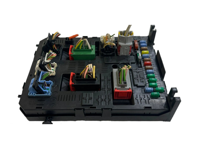   Pojistková skříňka 966405878001   Citroen Berlingo 2008