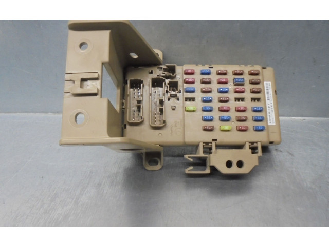 Pojistková skříňka Řídící jednotka BSM 82201FJ110 Subaru XV 2014