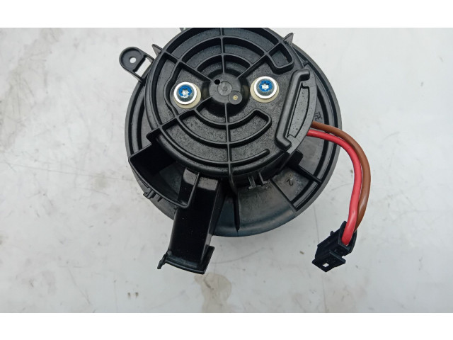 Вентилятор печки V2419002 Mercedes-Benz E W212