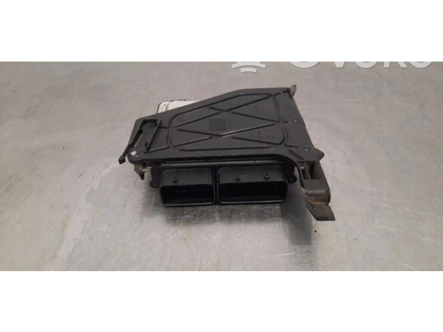 Блок управления двигателя 9830225780   Opel Combo E