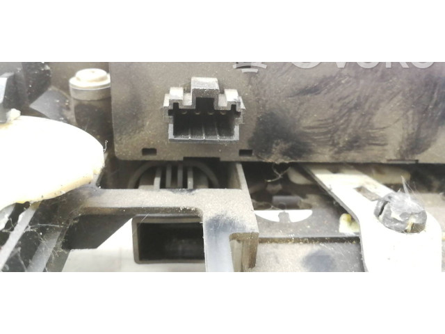 Блок управления климат-контролем Mitsubishi Colt