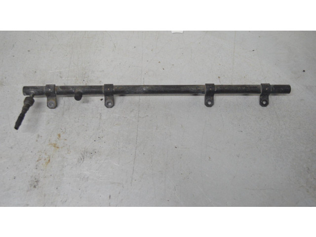 Топливная рампа Jeep Cherokee