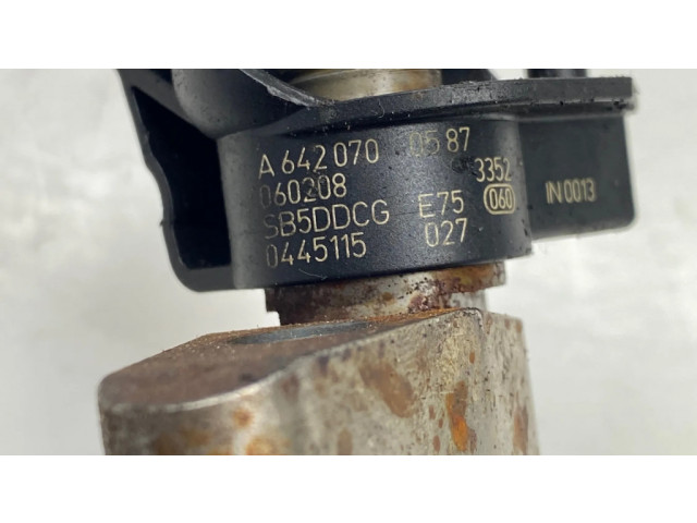 Форсунка A6420700587, 0445115027    Chrysler 300 - 300C для дизельного двигателя  3