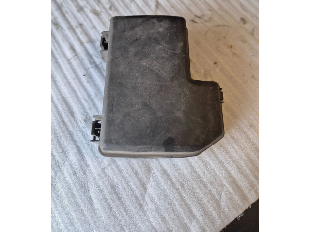 Блок предохранителей  8645259   Volvo V70    