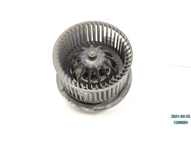 Вентилятор печки    272106020R   Dacia Duster